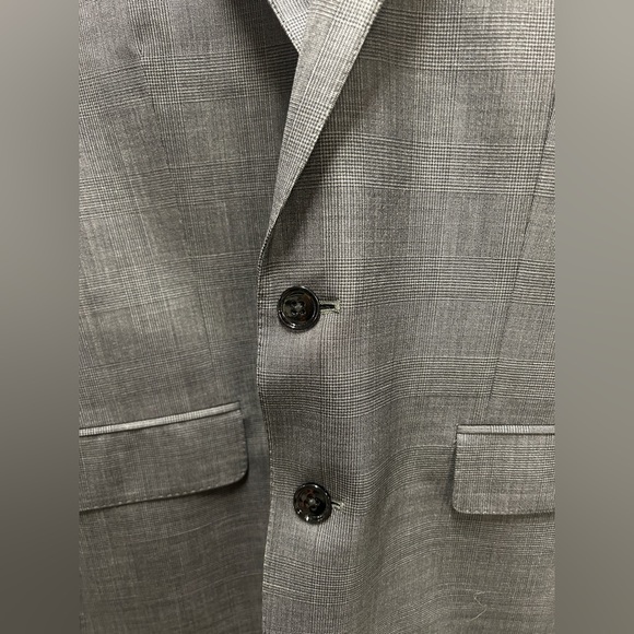 Express Suit - Picture 9 of 10